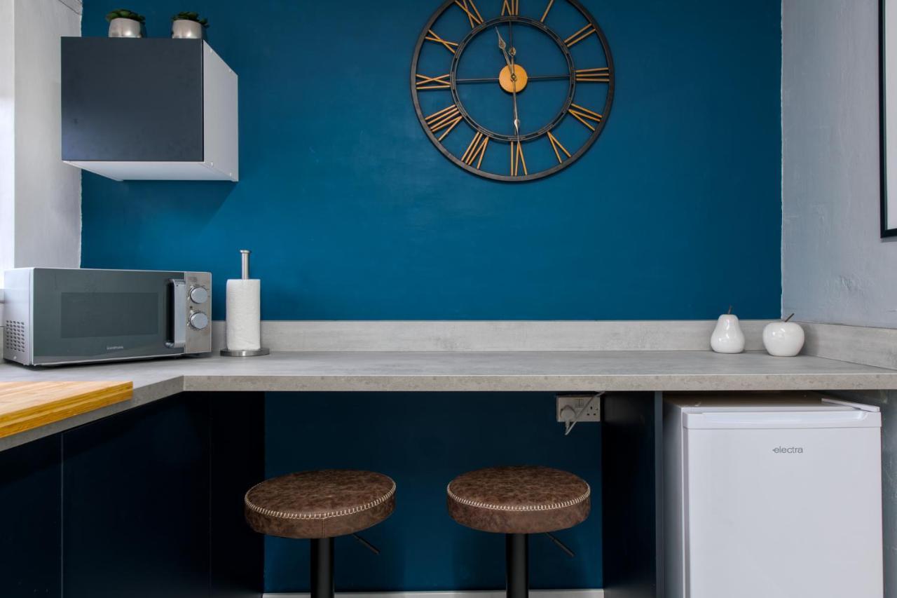 Rookwood House - Spacious Home With Free Parking - Short Stay Leeds Leeds  Bagian luar foto