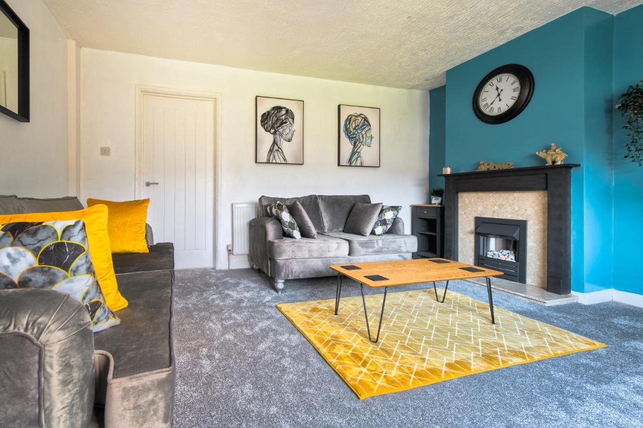 Rookwood House - Spacious Home With Free Parking - Short Stay Leeds Leeds  Bagian luar foto