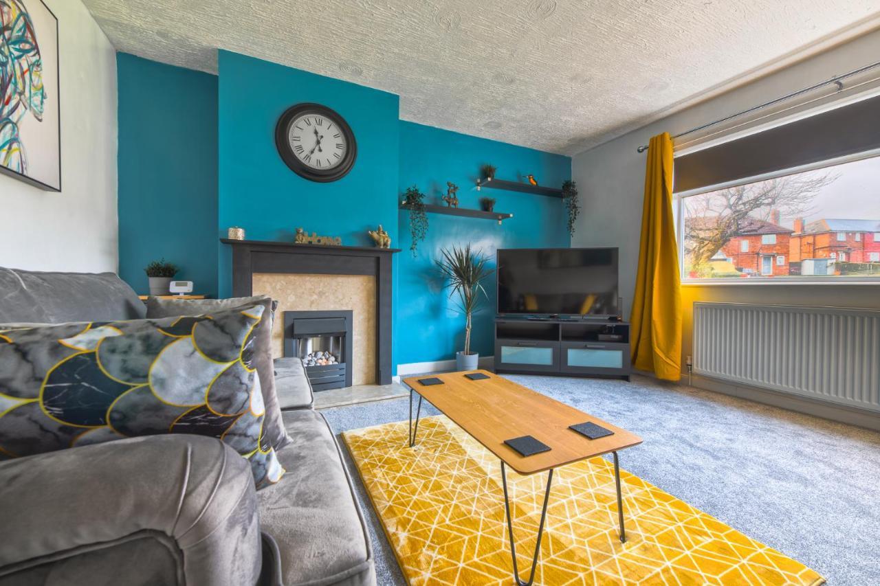 Rookwood House - Spacious Home With Free Parking - Short Stay Leeds Leeds  Bagian luar foto