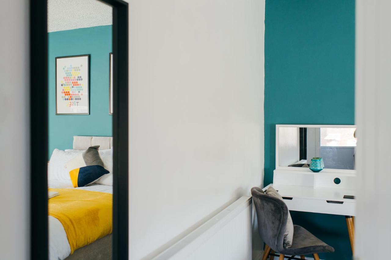 Rookwood House - Spacious Home With Free Parking - Short Stay Leeds Leeds  Bagian luar foto
